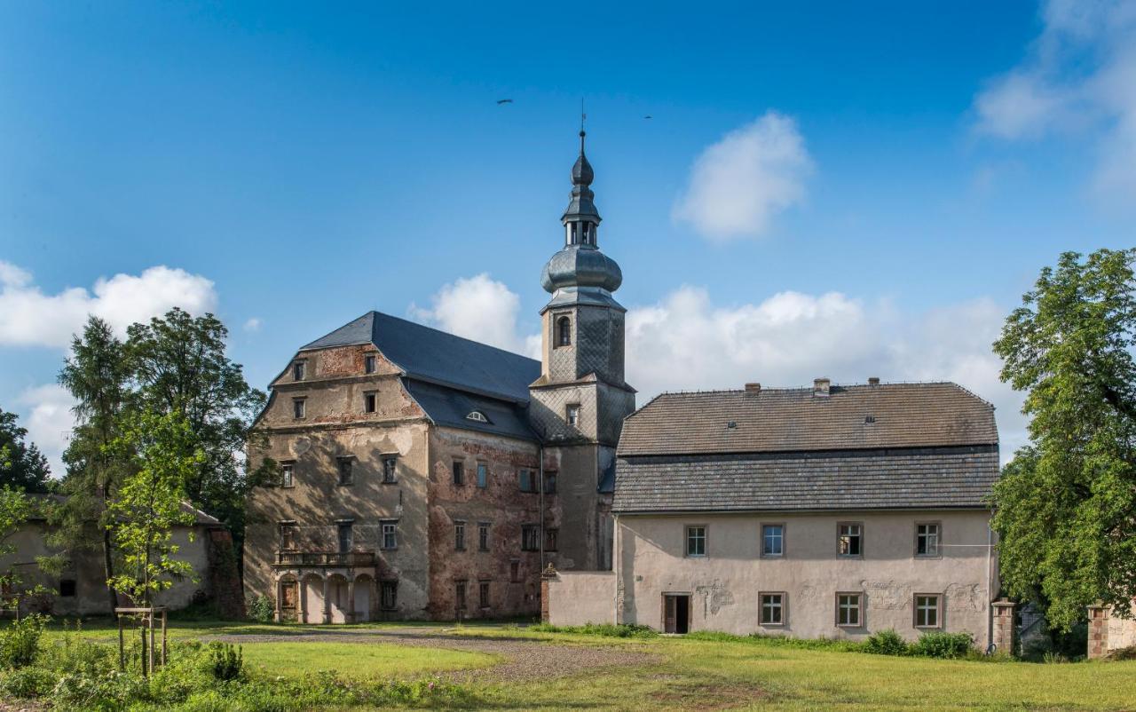 Zamek Sarny - Schloss Scharfeneck Kłodzko Esterno foto