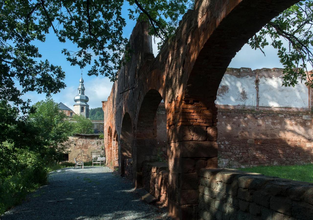 Zamek Sarny - Schloss Scharfeneck Kłodzko Esterno foto